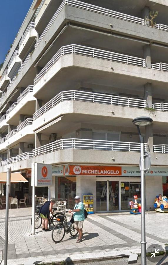 Apartamentos Ch Салоу Экстерьер фото