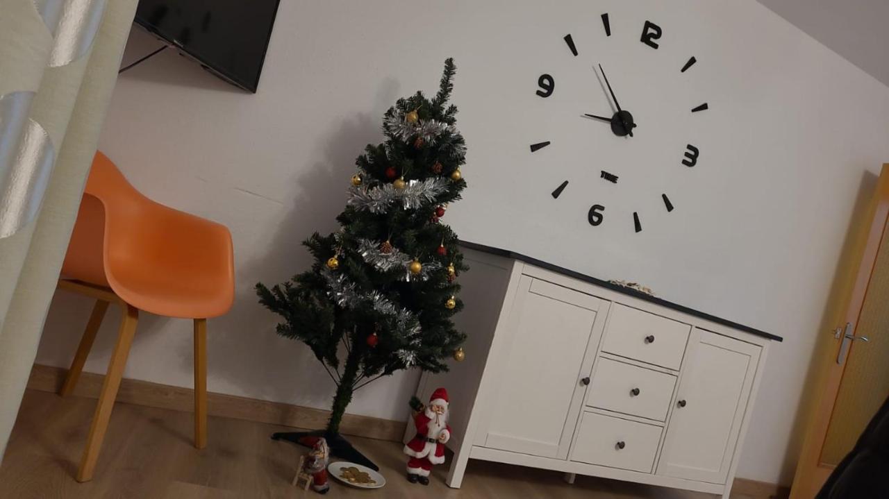 Apartamentos Ch Салоу Экстерьер фото